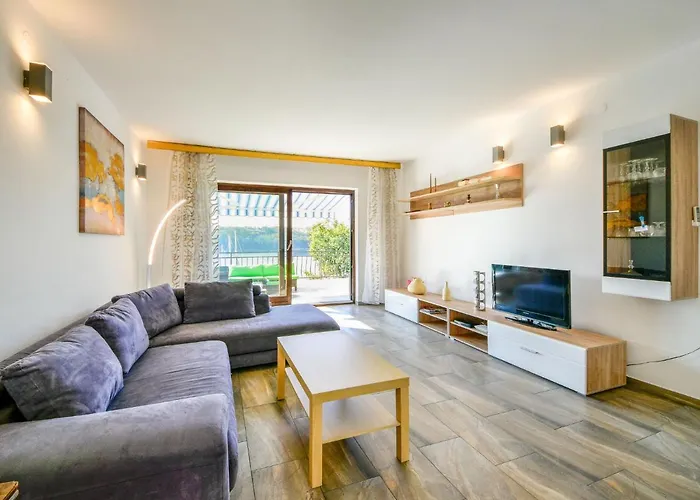 公寓 Marija-1 By Interhome